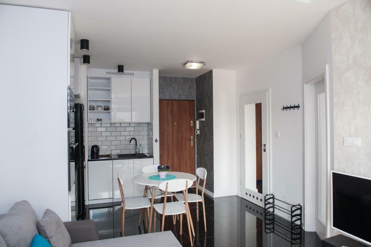 Apartament Winogrady Hawelanska Познан Екстериор снимка